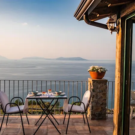 Just Be 皮拉伊诺