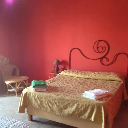 Alojamento de Acomodação e Pequeno-almoço Just Be 4*