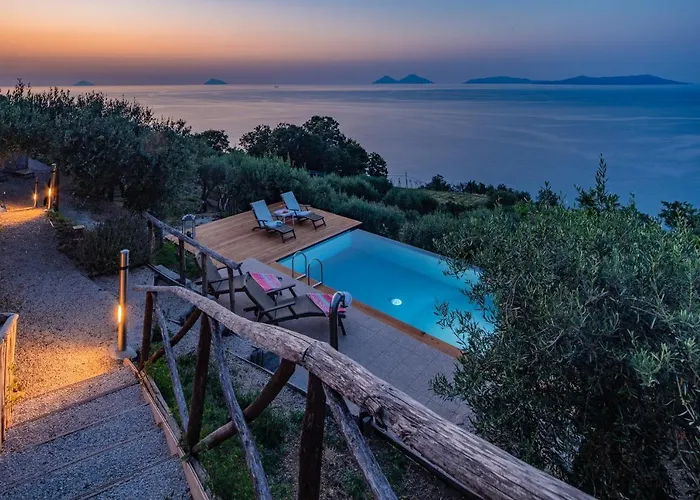 Just Be Bed and Breakfast 4*