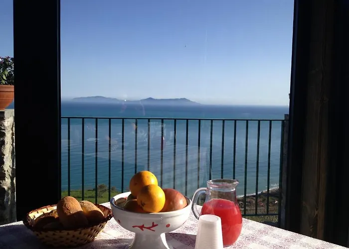 Just Be Bed and Breakfast Piraino